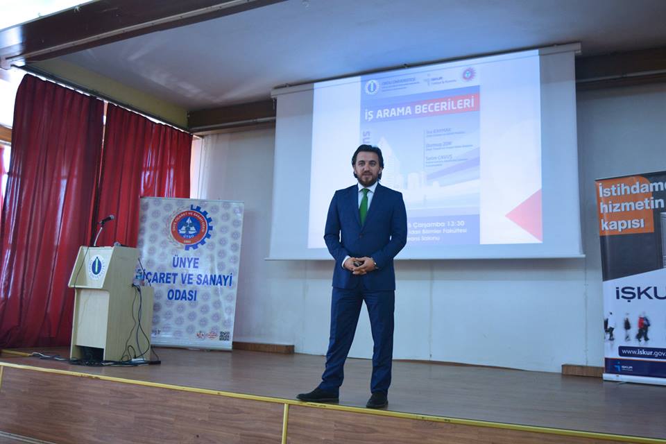 selim çavuş sahnede